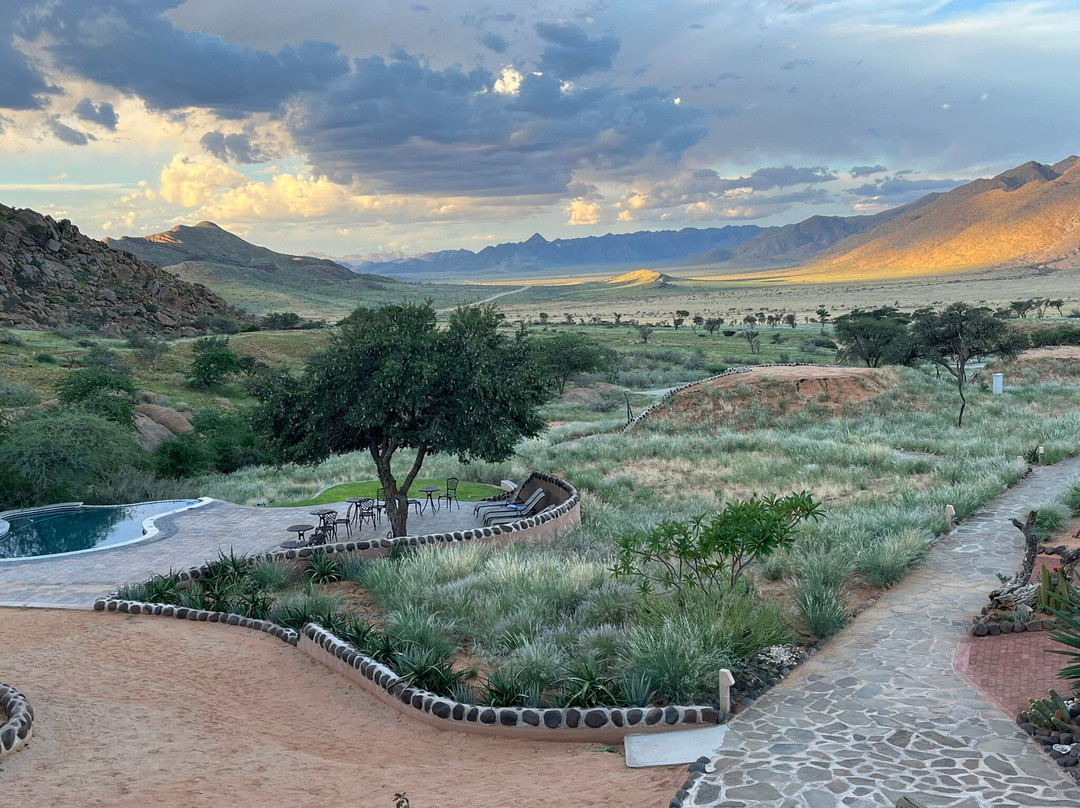 Barkhan Dune Retreat主图