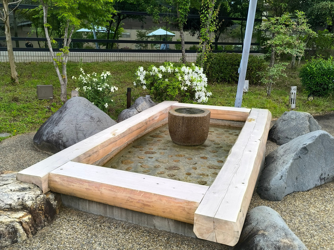 京都烟河酒店主图