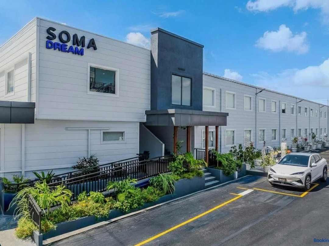 SOMA Hotel, Restaurant and Lounge