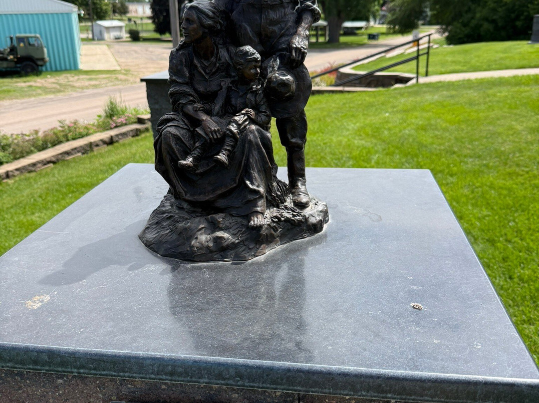 Mignery Sculpture Garden-Bartlett必去景点