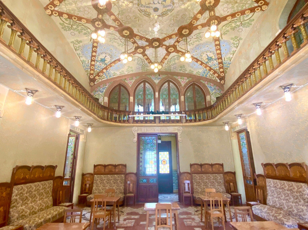 Institut Pere Mata-雷乌斯必去景点