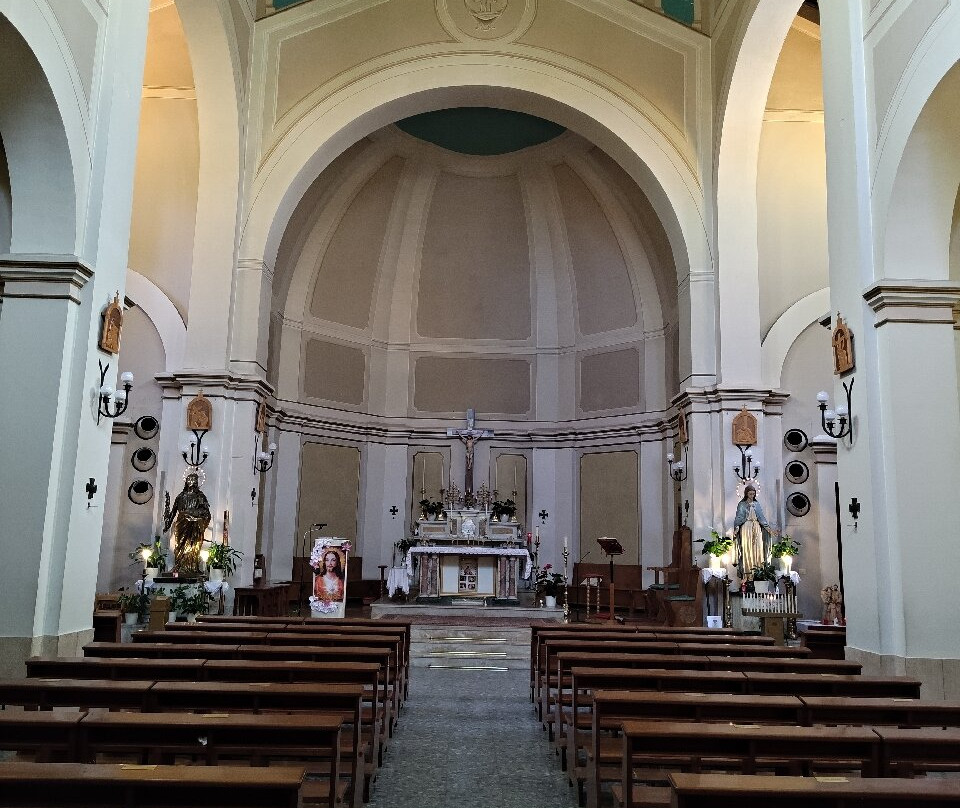 Chiesa di Sant'Agnese-Pineto必去景点