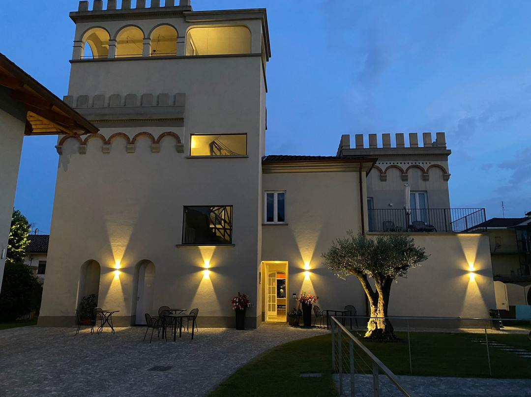 Villa Bernasconi主图