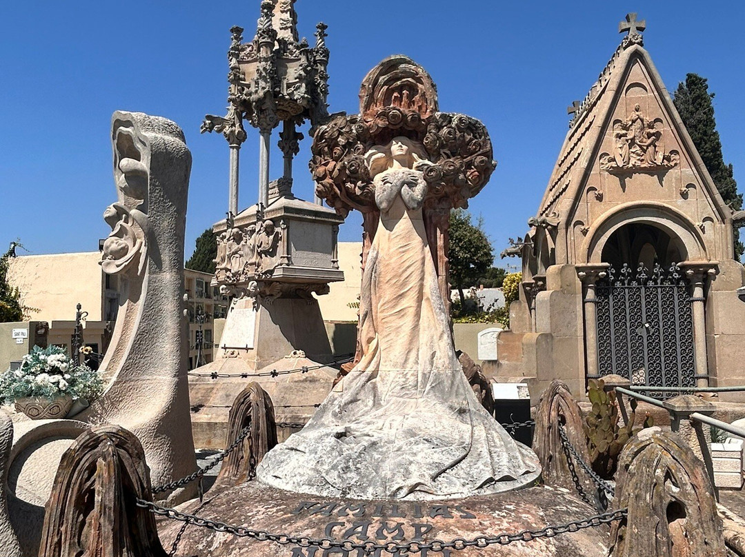 Modernist Cemetery-犹兰特德玛必去景点