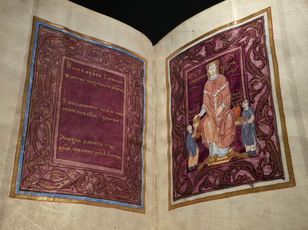 Municipal Library Treasury (Schatzkammer der Stadtbibliothek)-特里尔必去景点