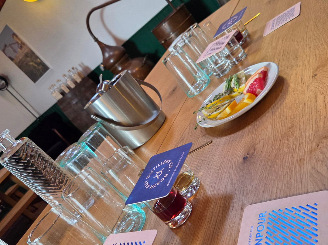 North Uist Distillery Co-Benbecula Island必去景点
