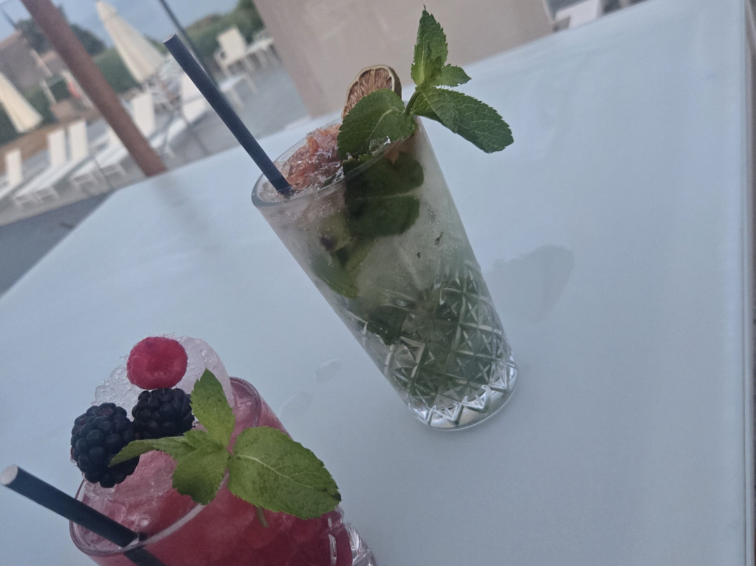 锡德茅斯港酒店主图
