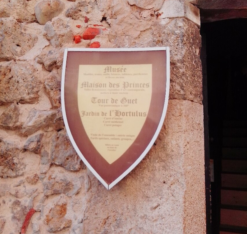 Cité Médiévale De Pérouges-贝胡吉必去景点