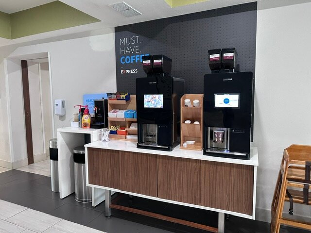 智选假日套房酒店昆西的I - 10主图