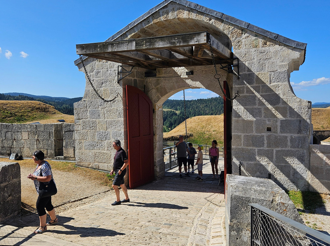 Chateau de Joux-La Cluse-et-Mijoux必去景点