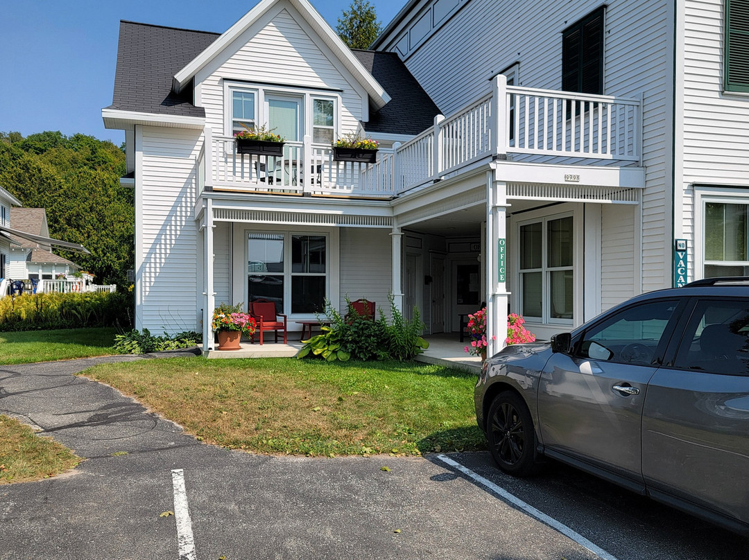 Lodgings at Pioneer Lane主图