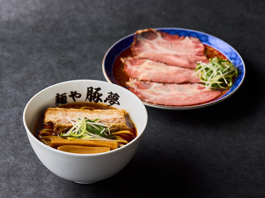 麺や豚夢　キャナルシティ博多店