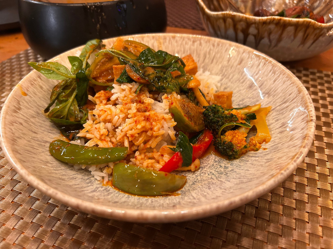 Arrom Thai
