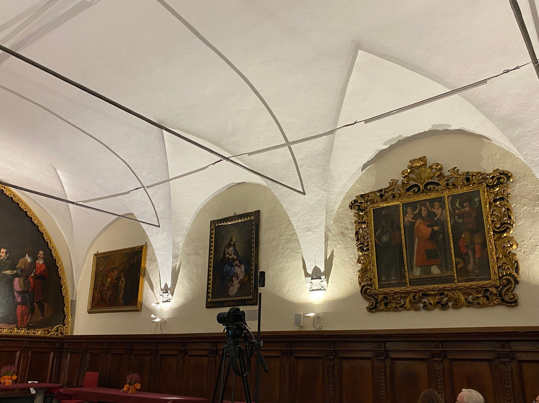 Pinacoteca nell'ex Monastero Benedettino di San Michele-佩夏必去景点