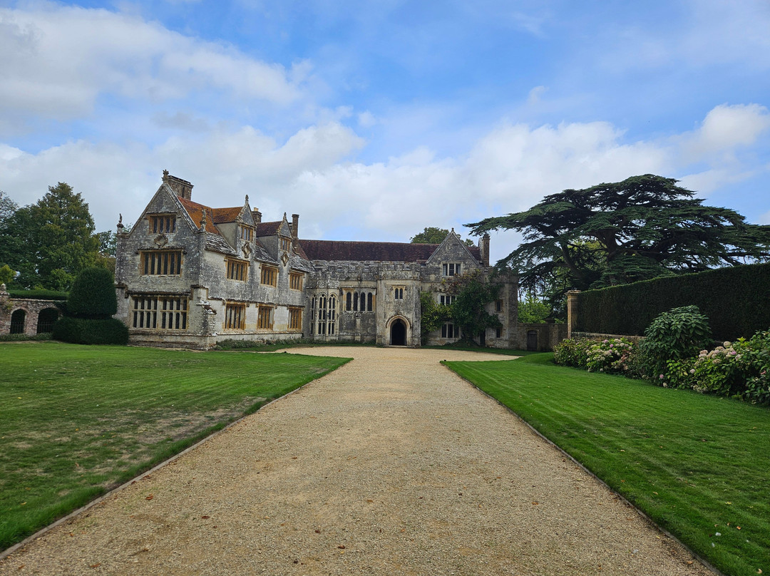 Athelhampton House and Gardens-多切斯特必去景点