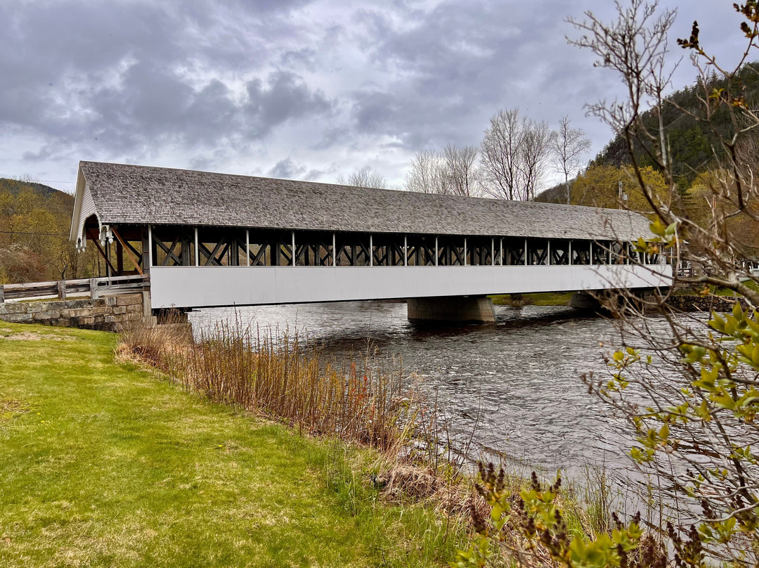 Stark Covered Bridge-Stark必去景点