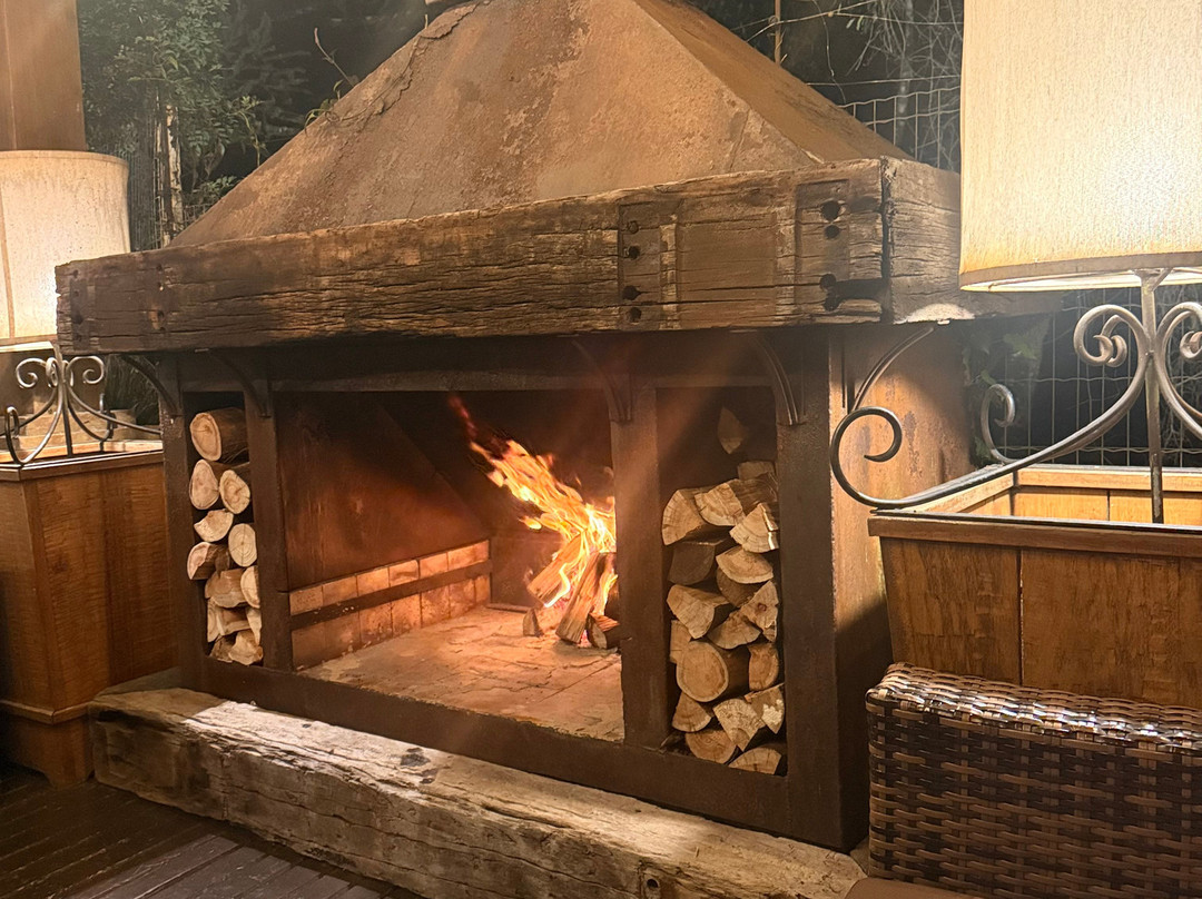穆勒大叔小屋酒店主图