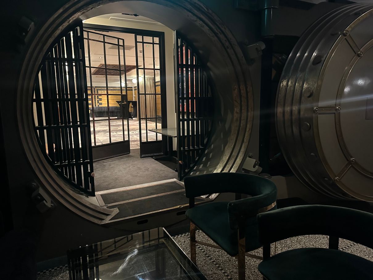 海牙努尔代因宫英迪格酒店-旅行者