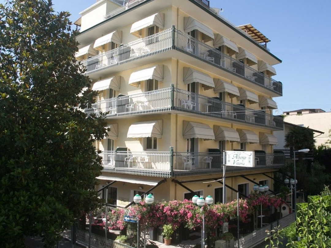 Viserba酒店住宿-Albergo Vittoria