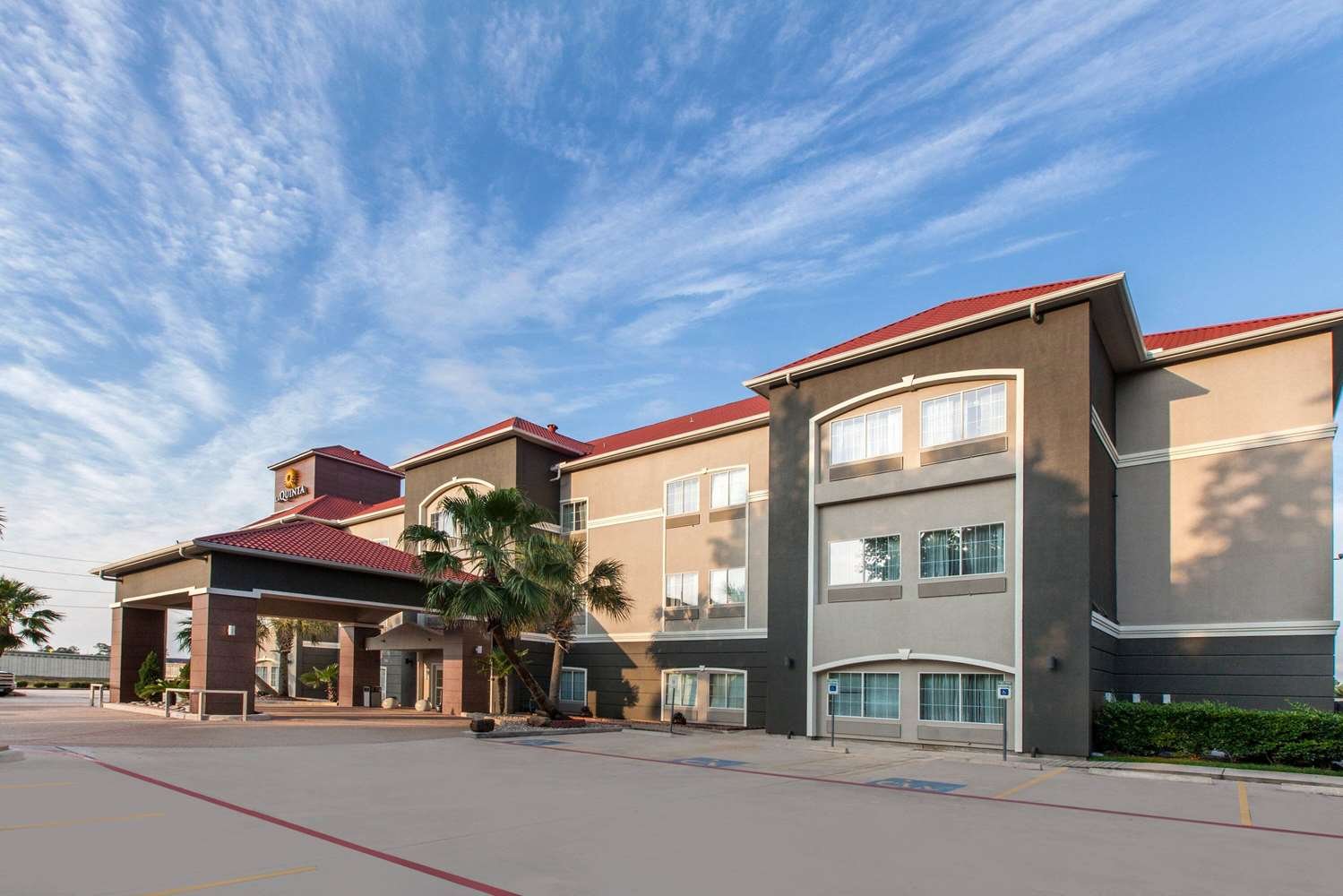 La Quinta Inn & Suites Houston New Caney-官方