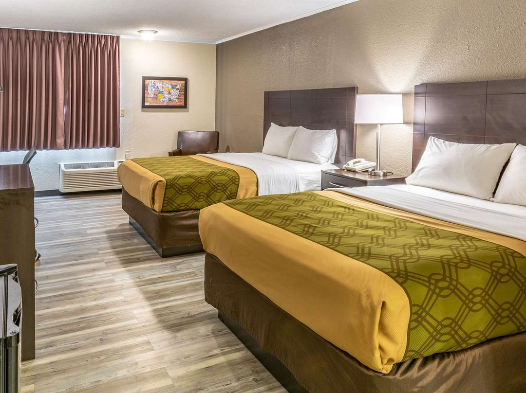 Econo Lodge Inn & Suites主图