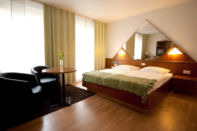 卡尔斯特经典酒店-官方