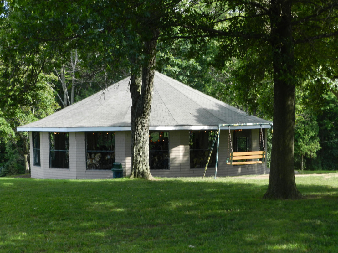 Maine旅游景点-Highland Park Carousel