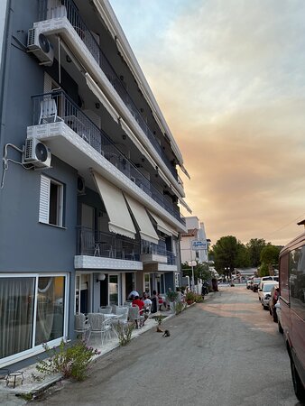 Hotel Saronis-官方