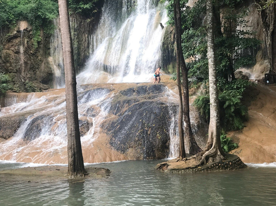 Ban Kao酒店住宿-Baanrai Saiyoknoi Resort