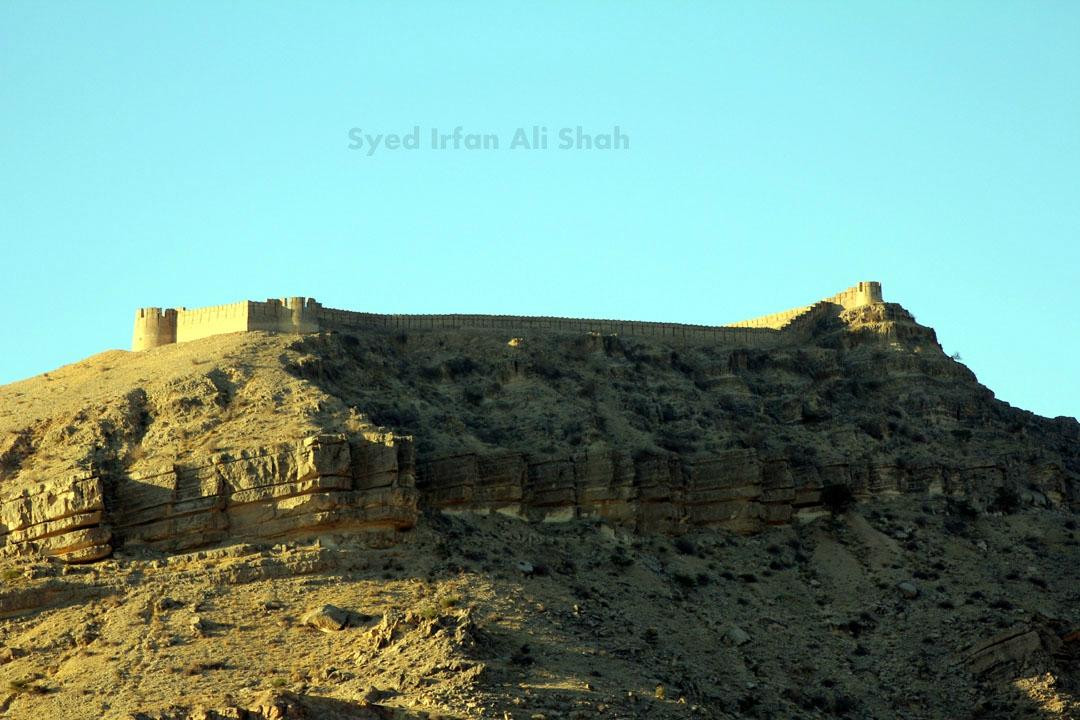 Nawabshah旅游景点-Rani Kot Fort