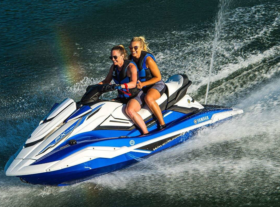 TNT Discount Watersports-南太浩湖必去景点