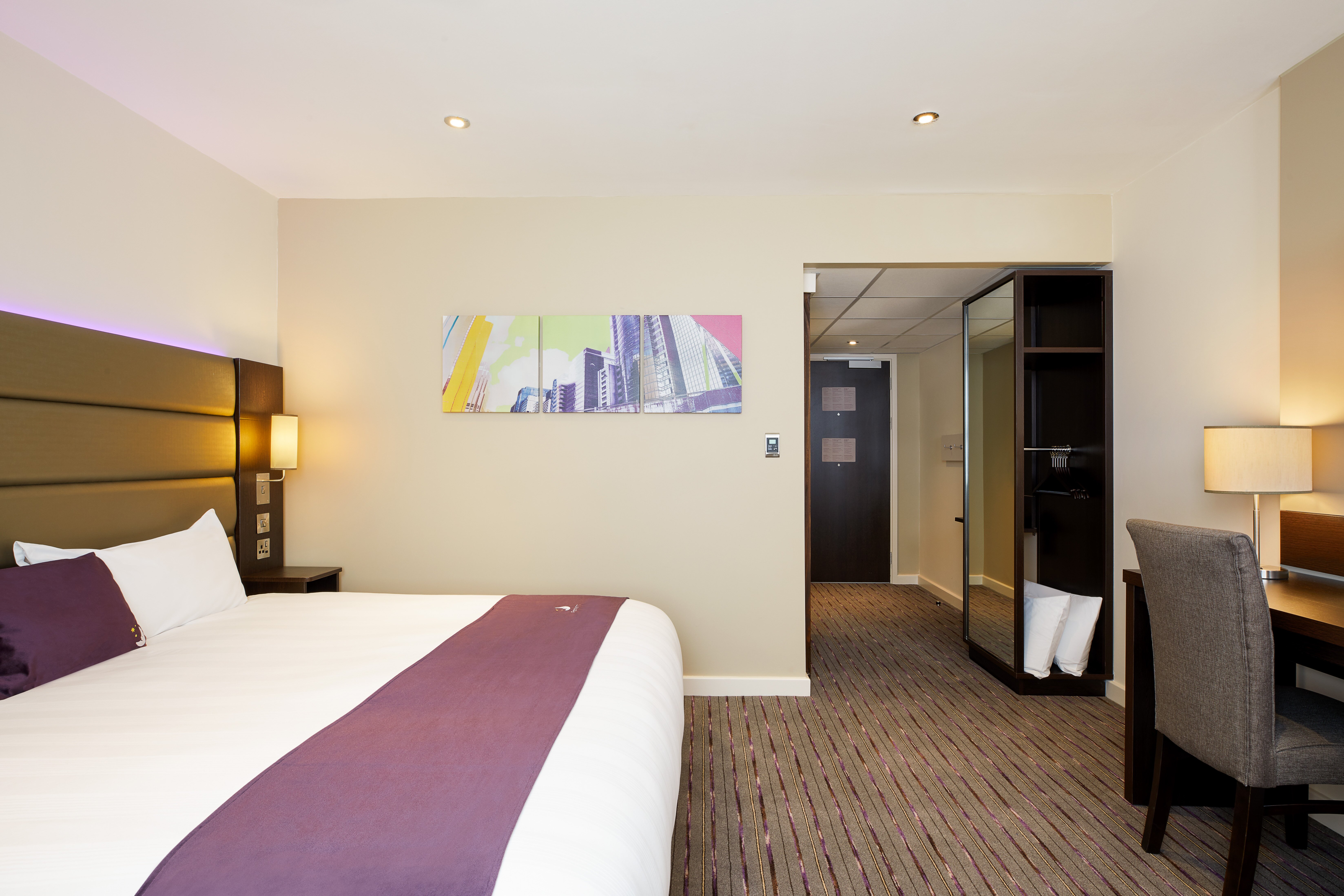 Premier Inn Milton Keynes (Willen Lake) Hotel-客卧