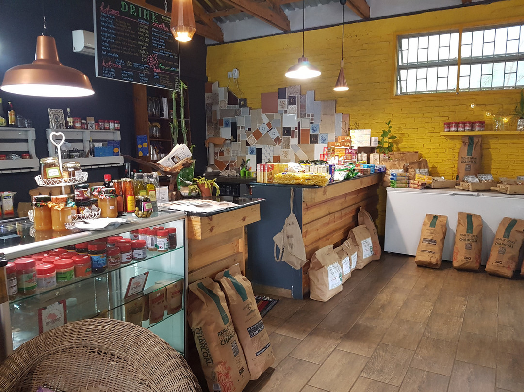 里朗威餐馆和美食-Kaza Kitchen