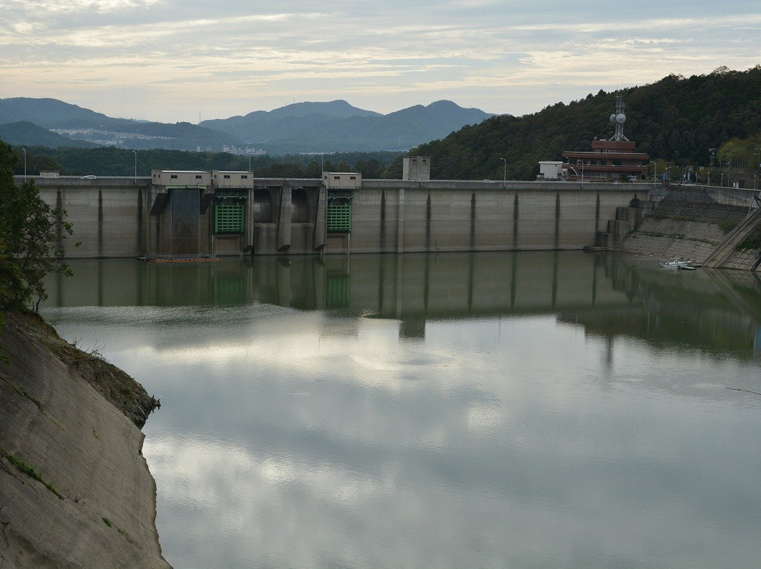 Hitokura Dam景点图片