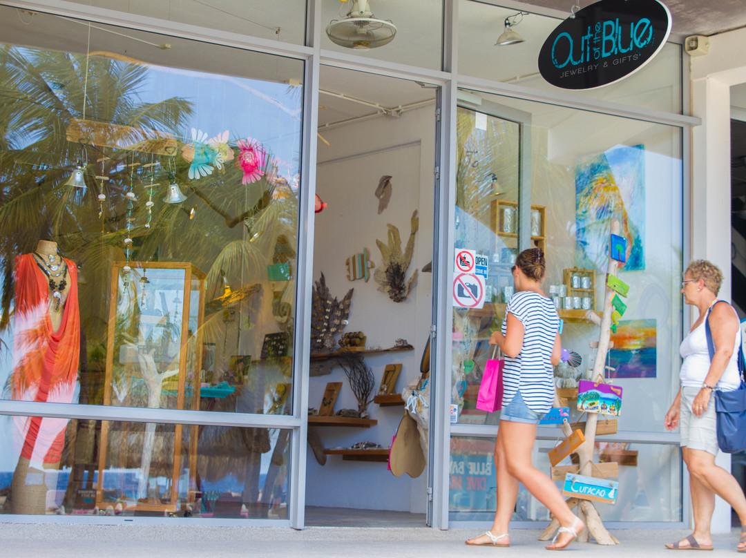 Jan Thiel旅游景点-Out of the Blue