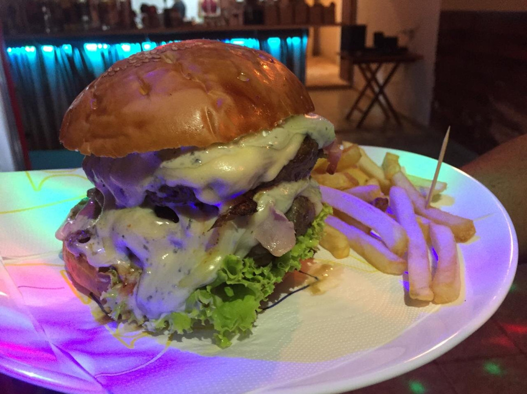 Mango's Hamburgueria e Creperia