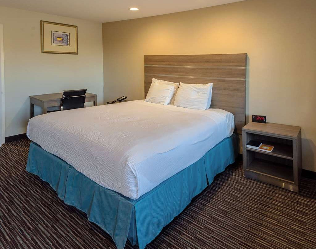 Rodeway Inn near University - Gateway to Yosemite主图