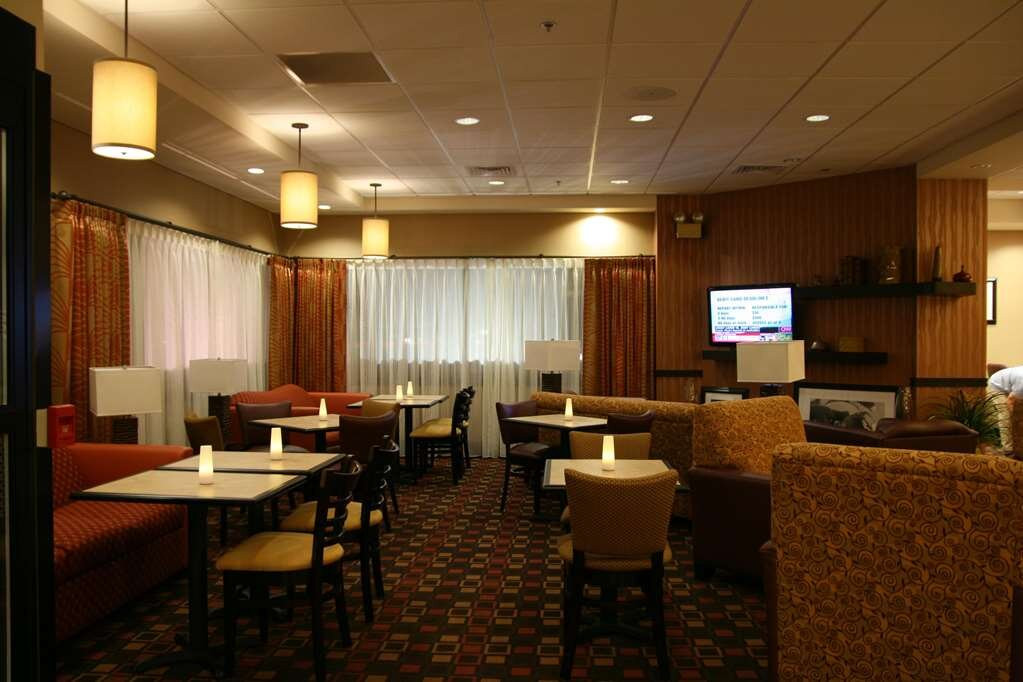Hampton Inn Chambersburg主图