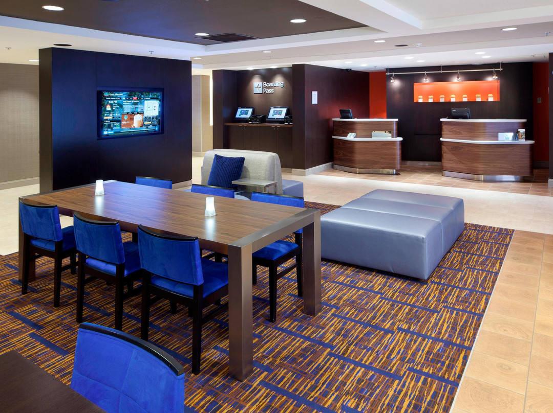 Courtyard by Marriott Orlando East/UCF Area主图