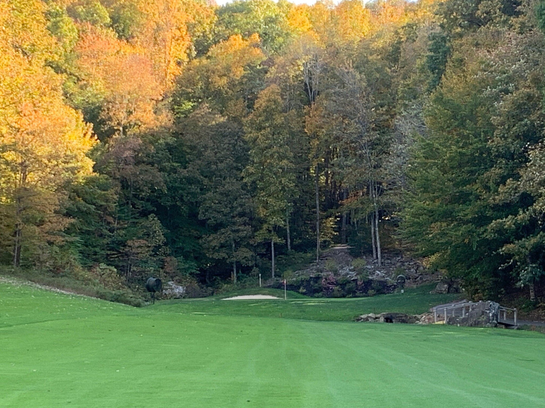 Stonehenge Golf Course景点图片