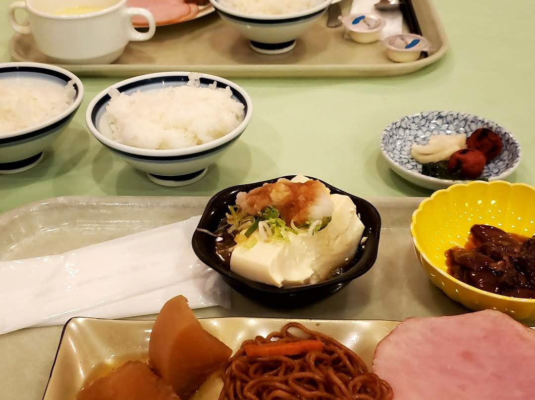 砺波皇家酒店主图