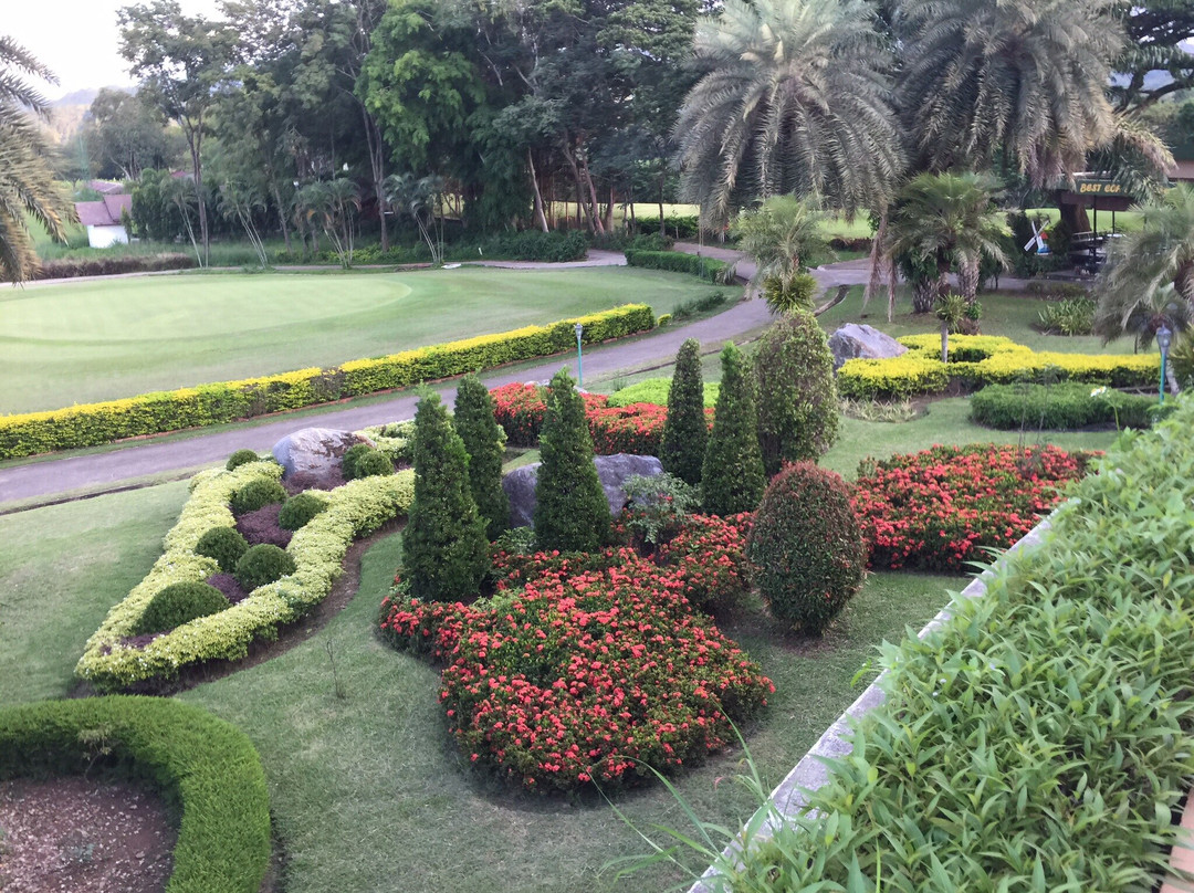 Sir James Resort Hotel & Golf Club主图