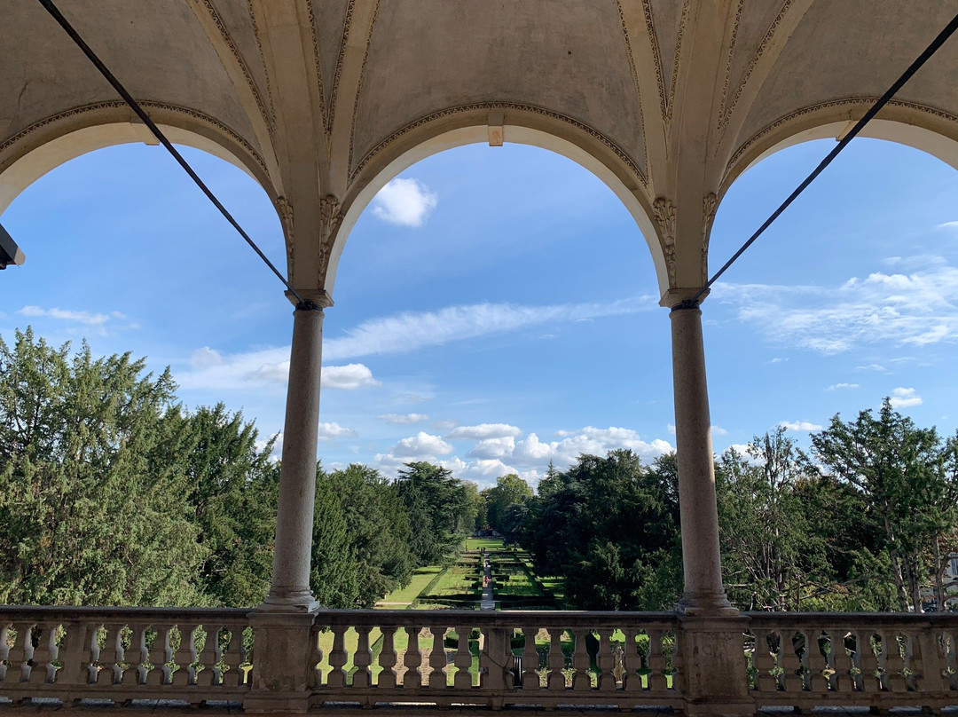 Palazzo Arese Borromeo景点图片