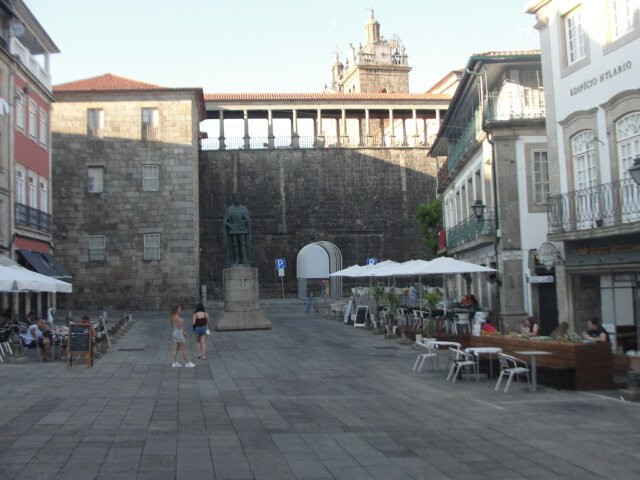 Praca Dom Duarte景点图片
