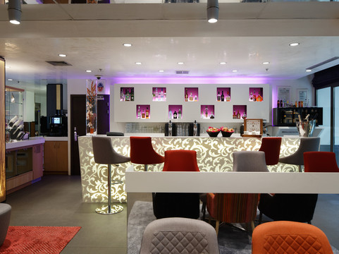 巴黎左岸艺术女士酒店主图