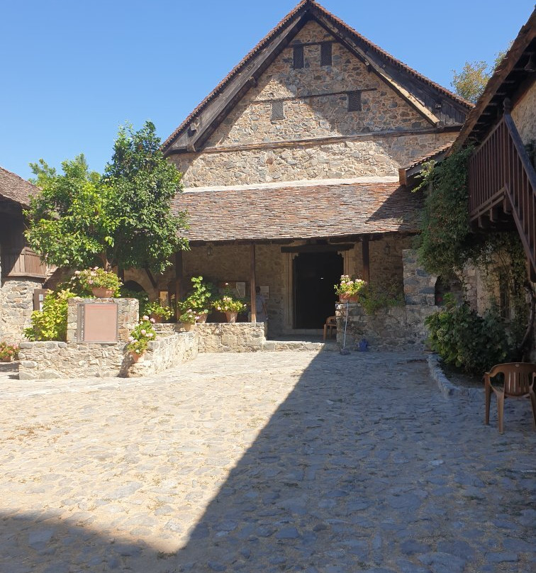Agios Ioannis Lambadistis Monastery景点图片