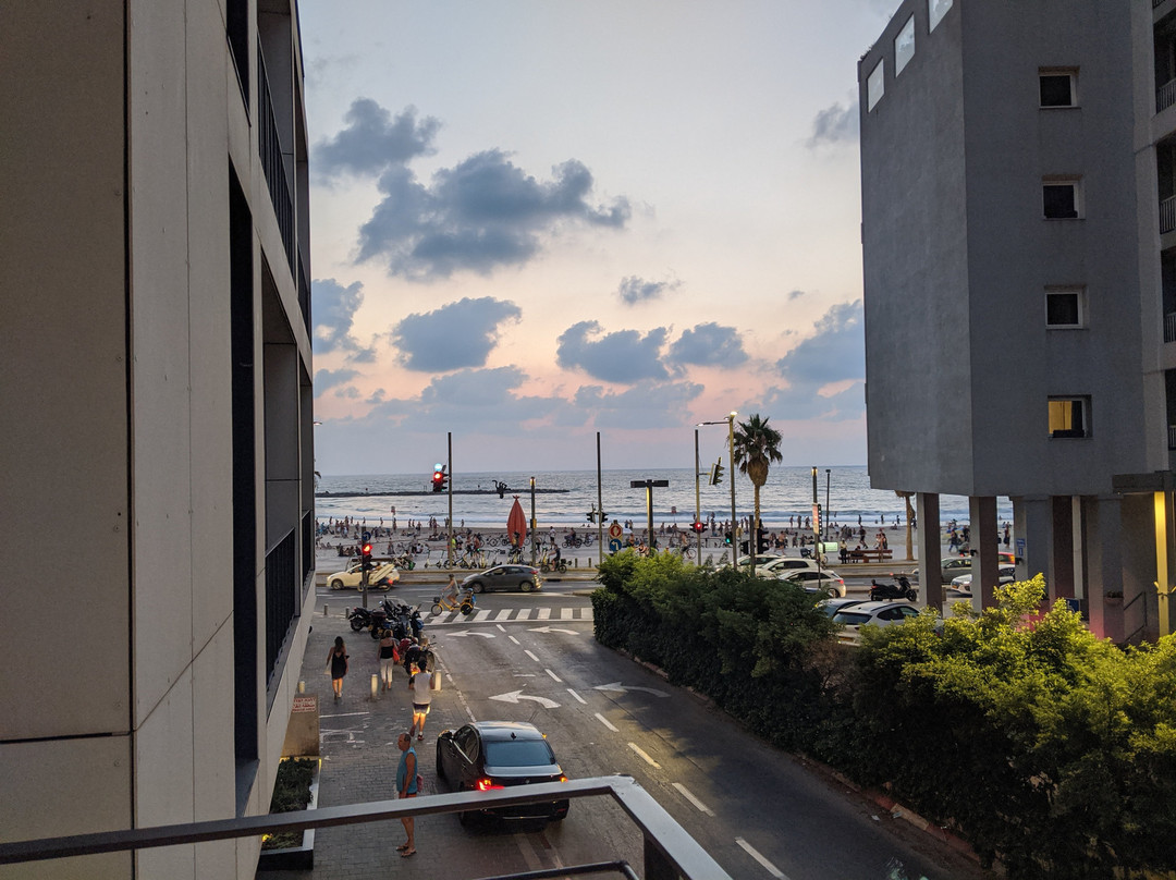 Renoma Hotel & Apartments主图