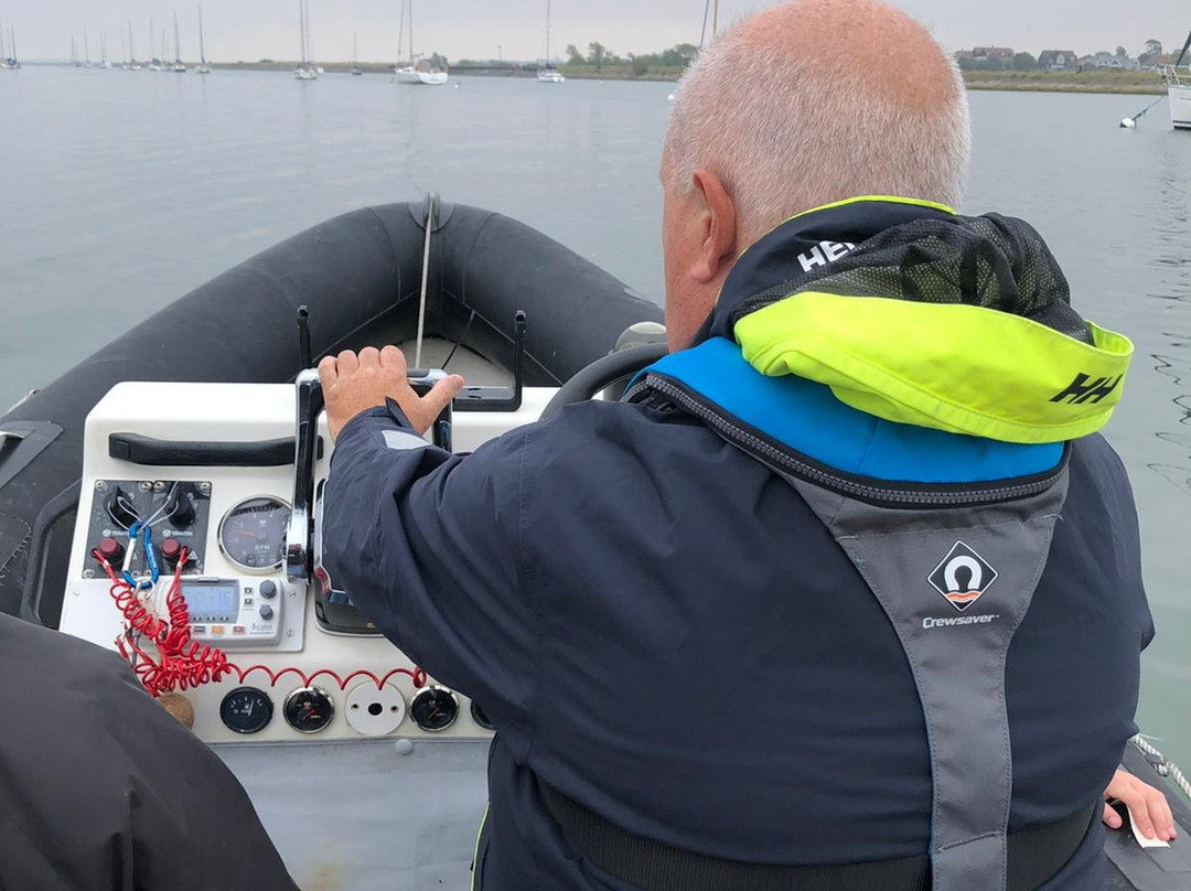 Essex Powerboat School景点图片