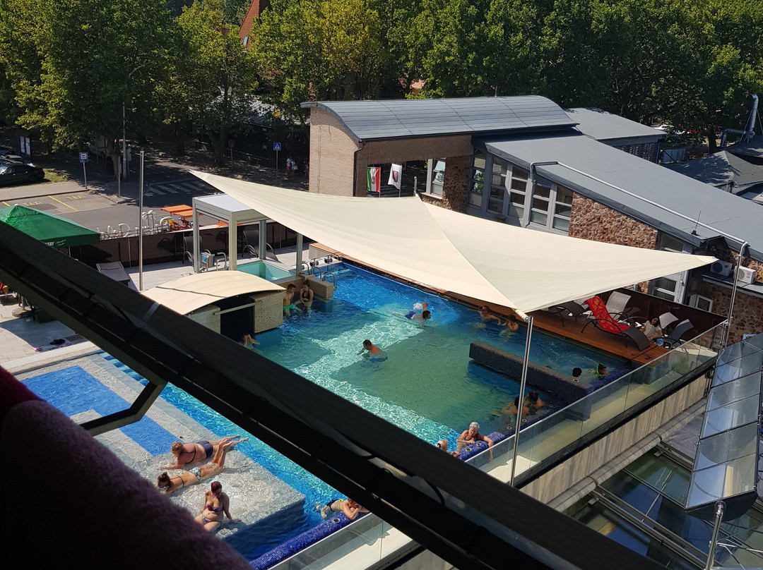 Balaton Hotel & Restaurant主图