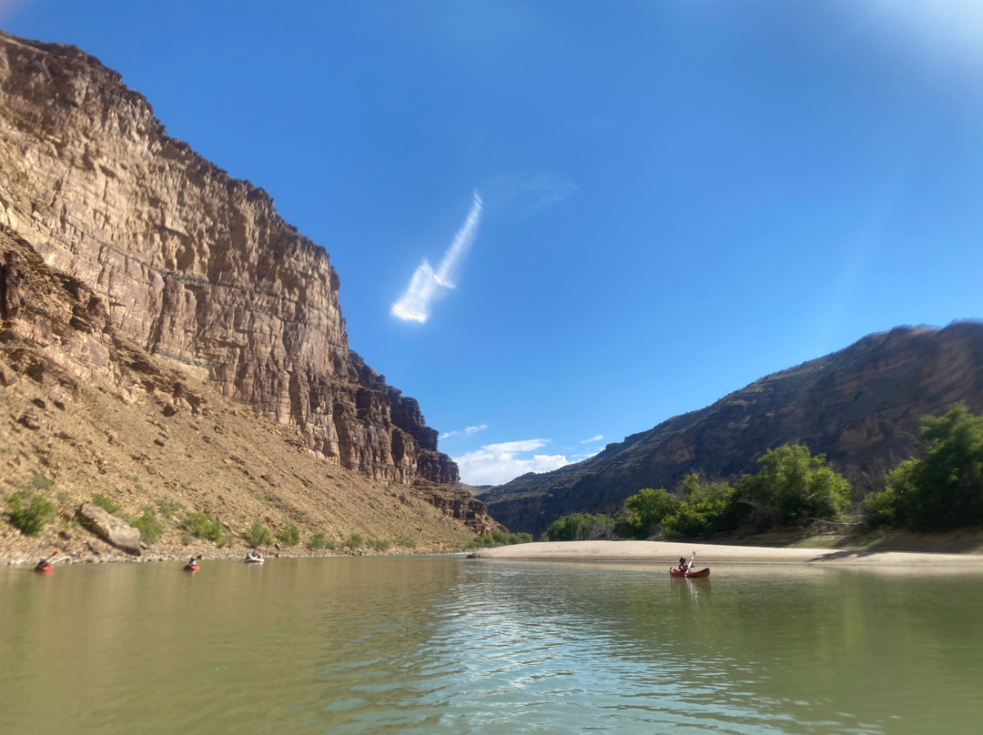 Holiday River Expeditions - Utah Rafting Day Tours景点图片